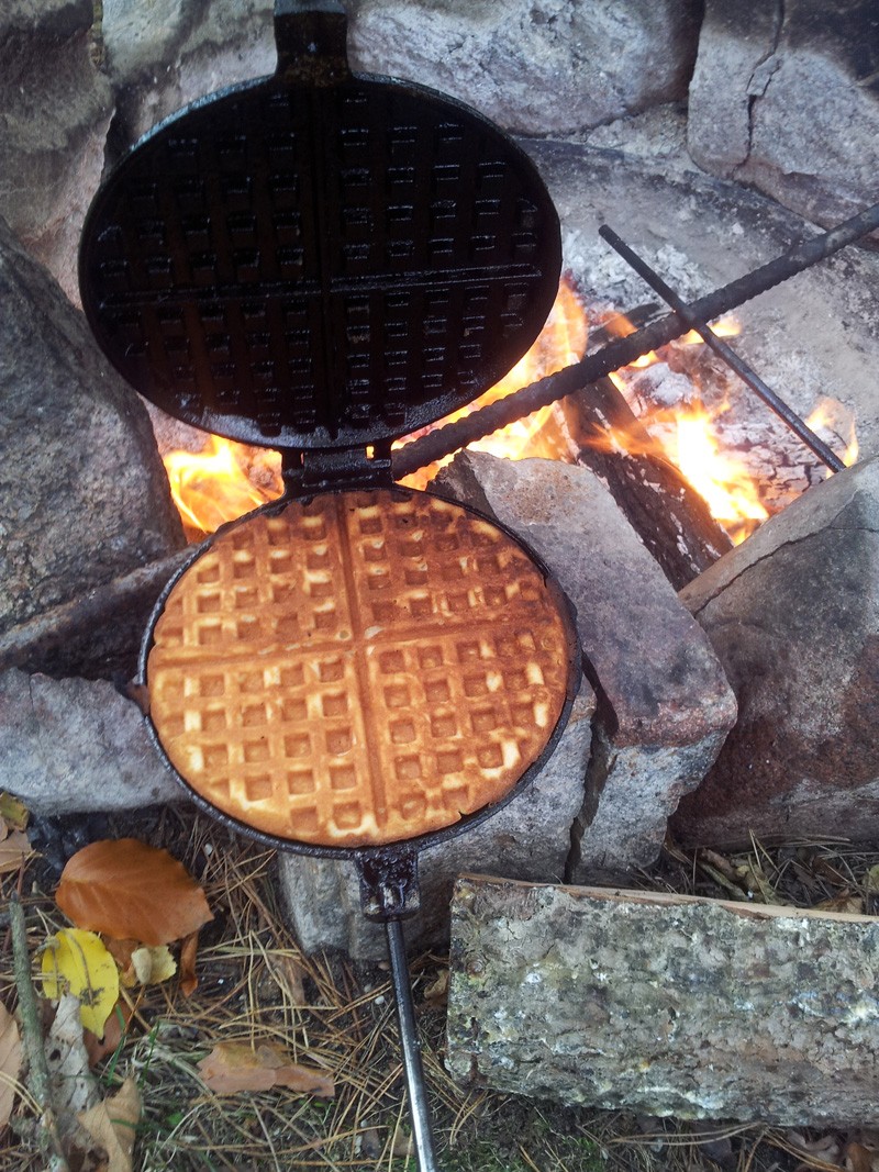 Rome S Old Fashioned Waffle Iron Cast Iron Rome S Old Fashioned Waffle Iron Cast Iron
